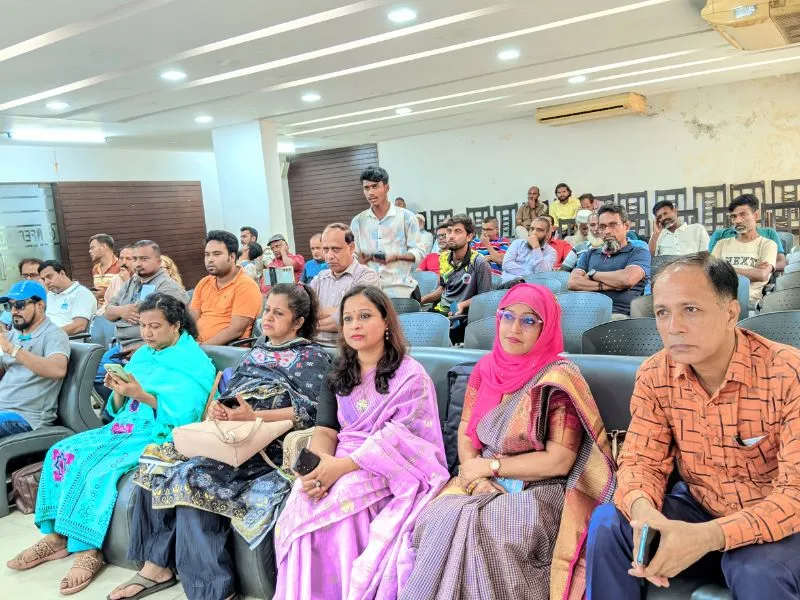 Bangladeshi News Anchor Naznin Launches Book on Global Journalism 04